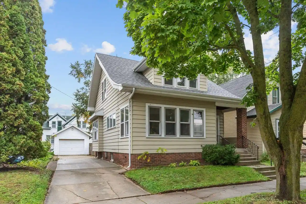Photo 1 of Single family home for sale at 930 Logan Ave, Sheboygan, WI 53083 | MLS# 1982918 | Listing updated on 2026-10-01