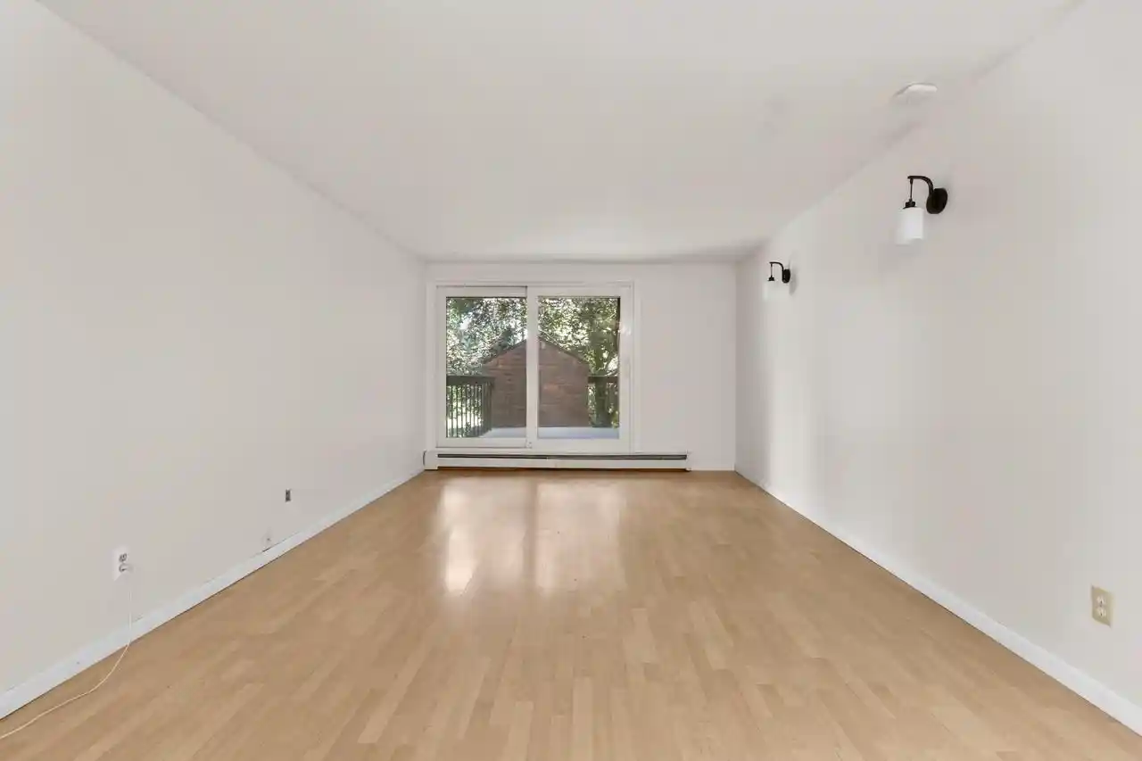 Photo 4 of Condo for sale at 5200 S Tuckaway Blvd #224, Milwaukee, WI 53221 | MLS# 1982923 | Listing updated on 2026-10-02