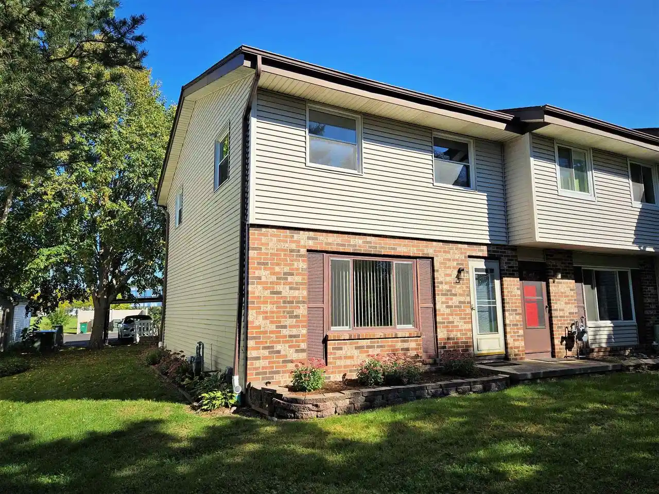Photo 1 of Condo for sale at 872 Castle Rd, Fond Du Lac, WI 54935 | MLS# 50333632 | Listing updated on 2026-10-05