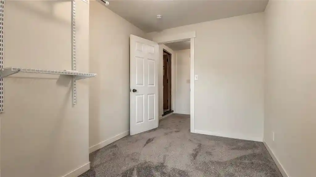 Photo 3 of Single family home for sale at 237 10th Avenue, Eau Claire, WI 54703 | MLS# 1605664 | Listing updated on 2026-10-01