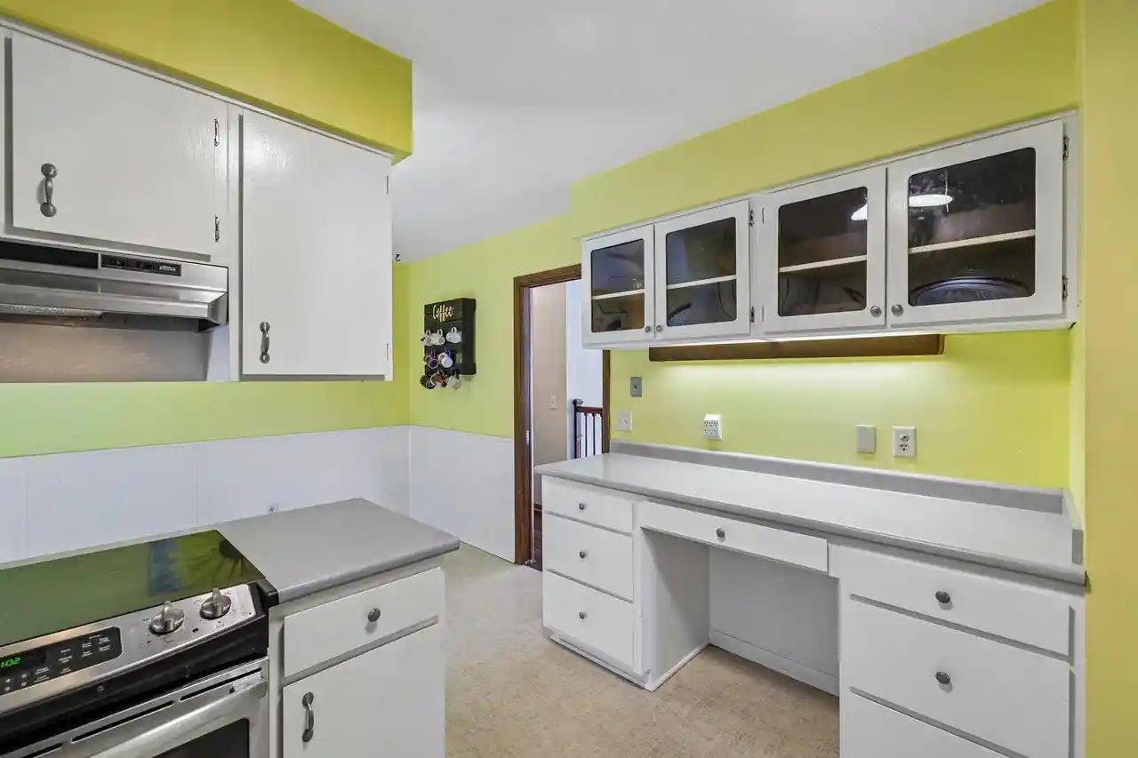 Photo 3 of Single family home for sale at 724 Cloute St, Fort Atkinson, WI 53538 | MLS# 2033838 | Listing updated on 2026-10-01