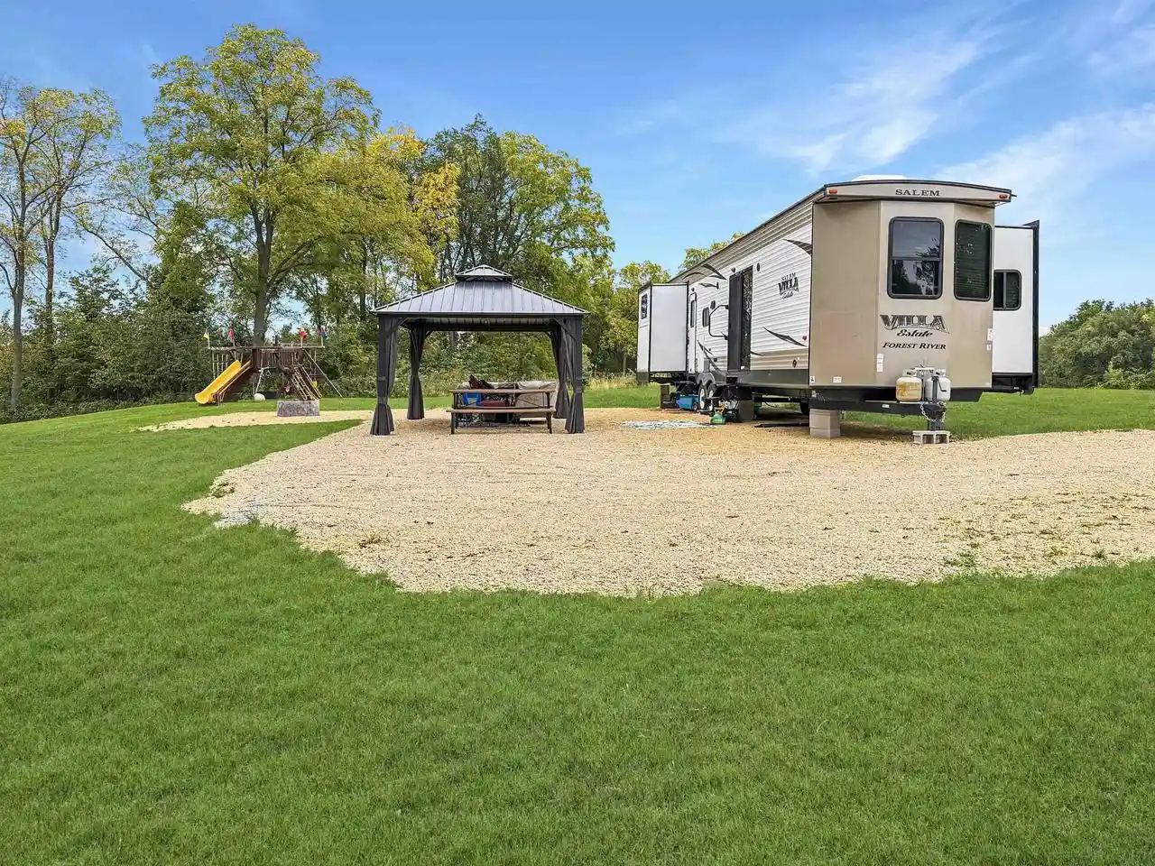 Photo 4 of Land for sale at 5149 Shamrock Ln, Cassville, WI 53806 | MLS# 2033843 | Listing updated on 2026-10-01