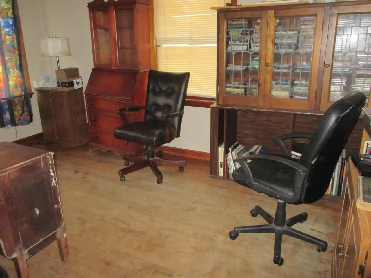 Photo 3 of Sale Pending at 5506 W Rogers St, Milwaukee, WI 53219 | MLS# 1982935 | Listing updated on 2026-10-02