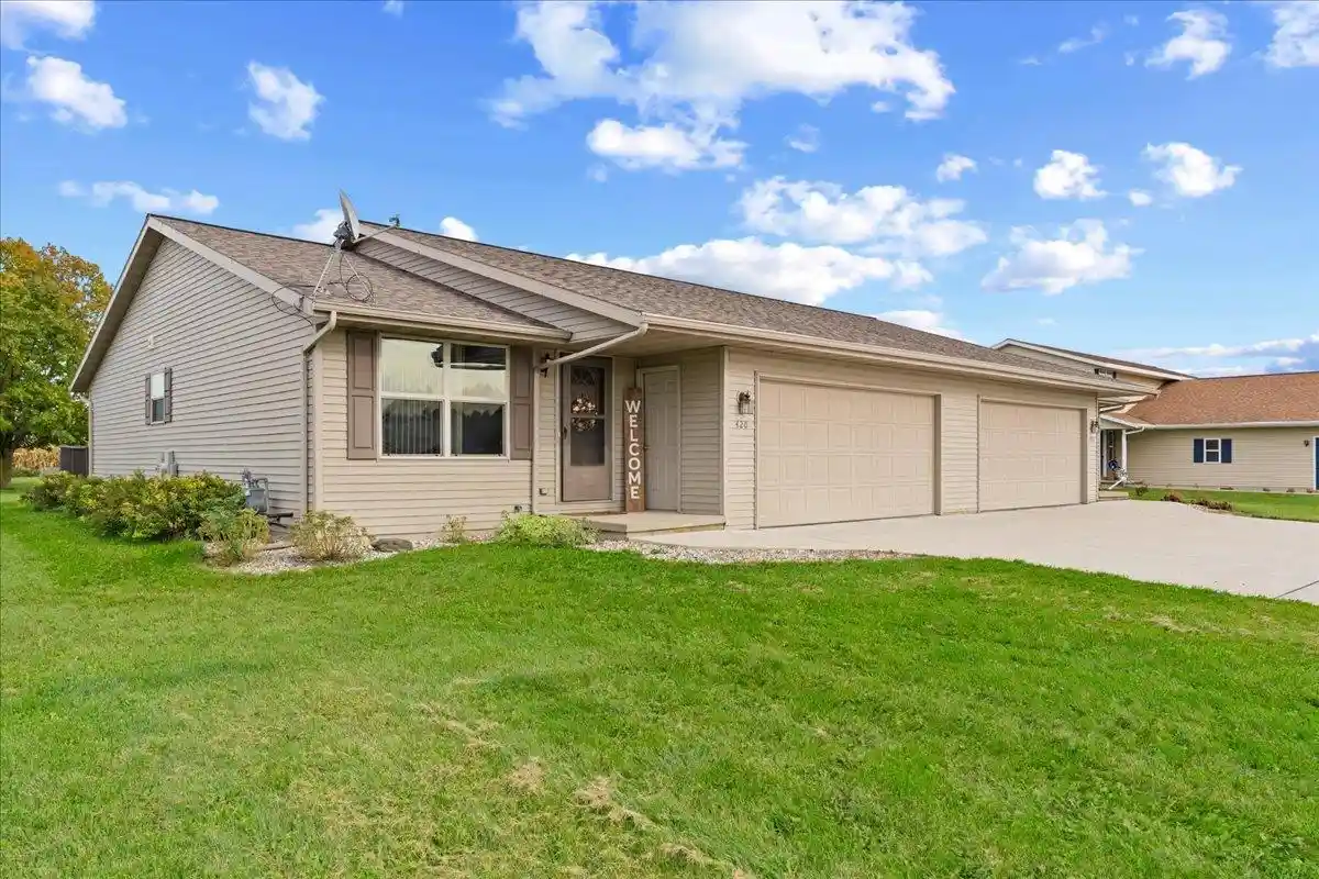 Photo 4 of Multi family home for sale at 418 Prairie Ln, Luxemburg, WI 54217 | MLS# 50333537 | Listing updated on 2026-10-08
