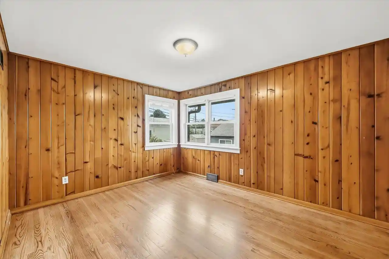 Photo 2 of Single family home for sale at 4432 W Howard Ave, Milwaukee, WI 53220 | MLS# 1982947 | Listing updated on 2026-10-05