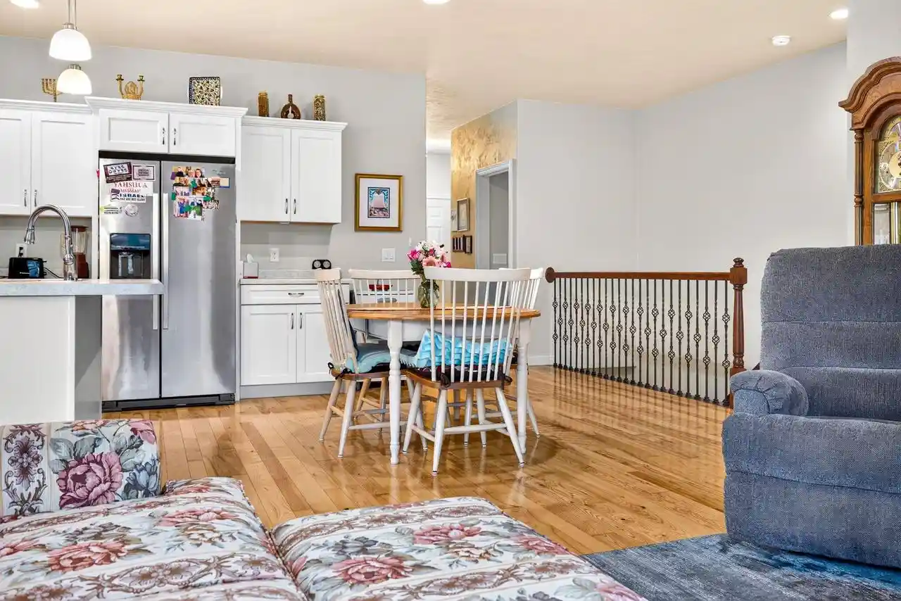 Photo 2 of Single family home for sale at 1581 Redwing Dr, Neenah, WI 54956 | MLS# 50333633 | Listing updated on 2026-10-02