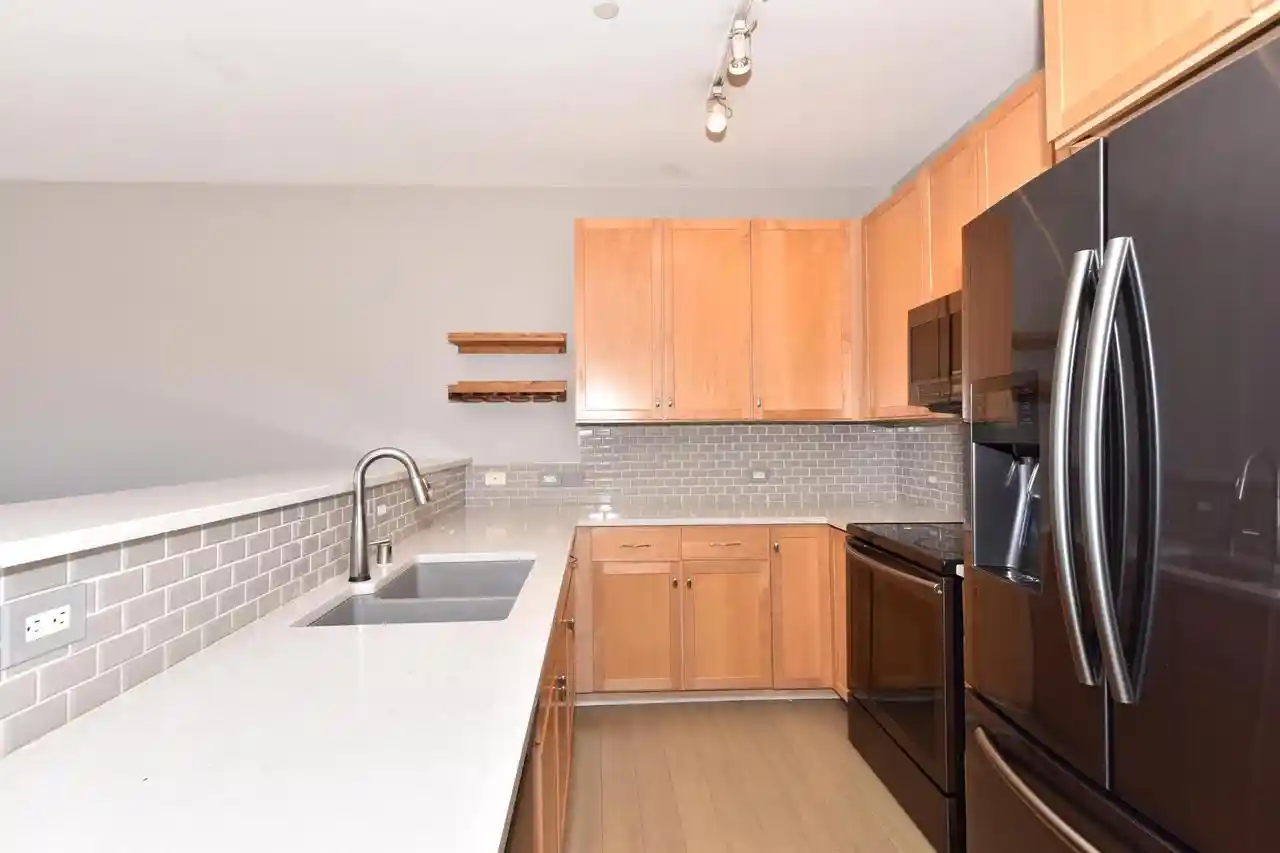 Photo 3 of Condo for sale at 1920 N Farwell Ave #410, Milwaukee, WI 53202 | MLS# 1982950 | Listing updated on 2026-10-03
