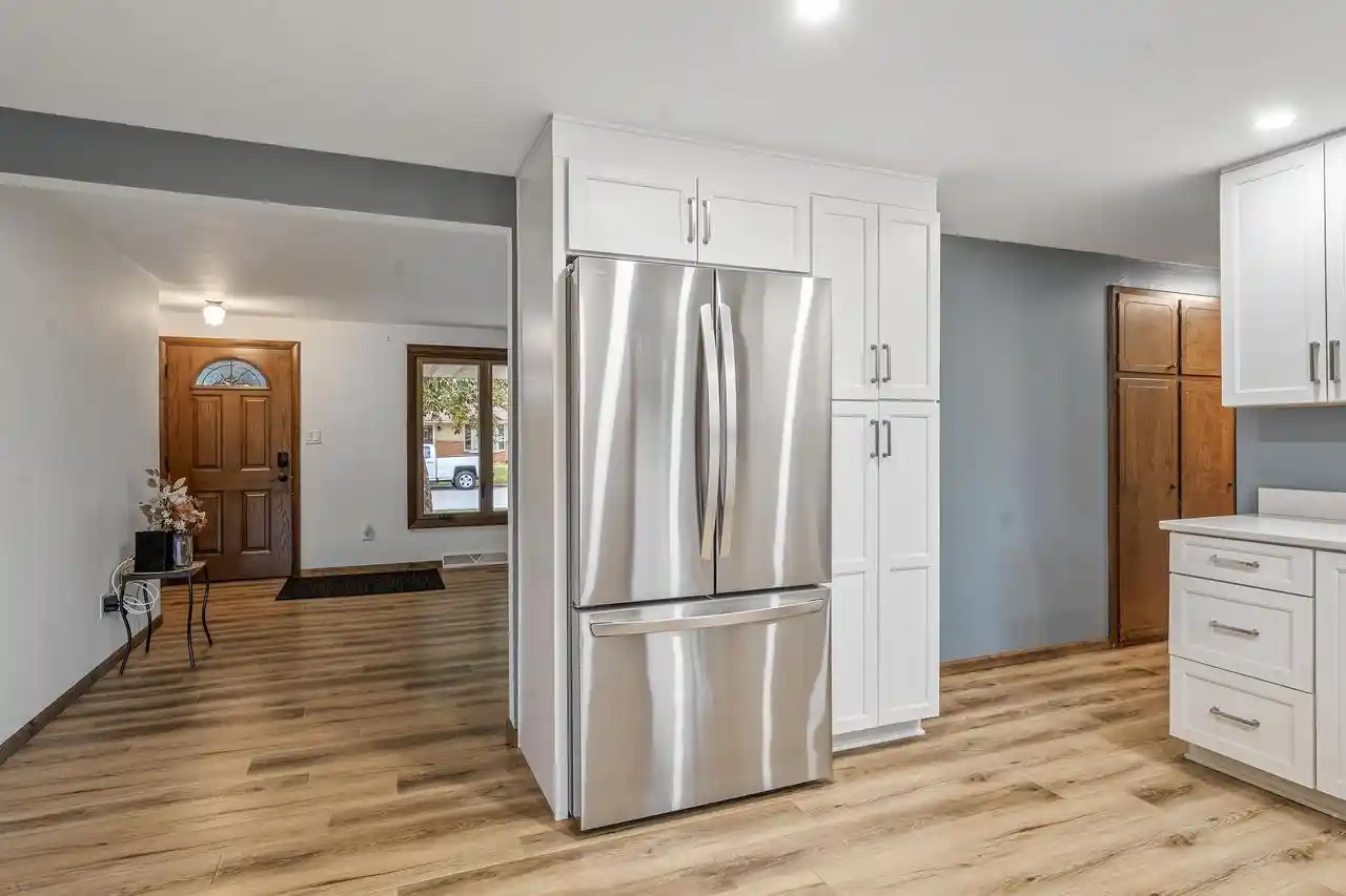 Photo 4 of Single family home for sale at 1509 Apache Ave, Green Bay, WI 54313 | MLS# 50333645 | Listing updated on 2026-10-05