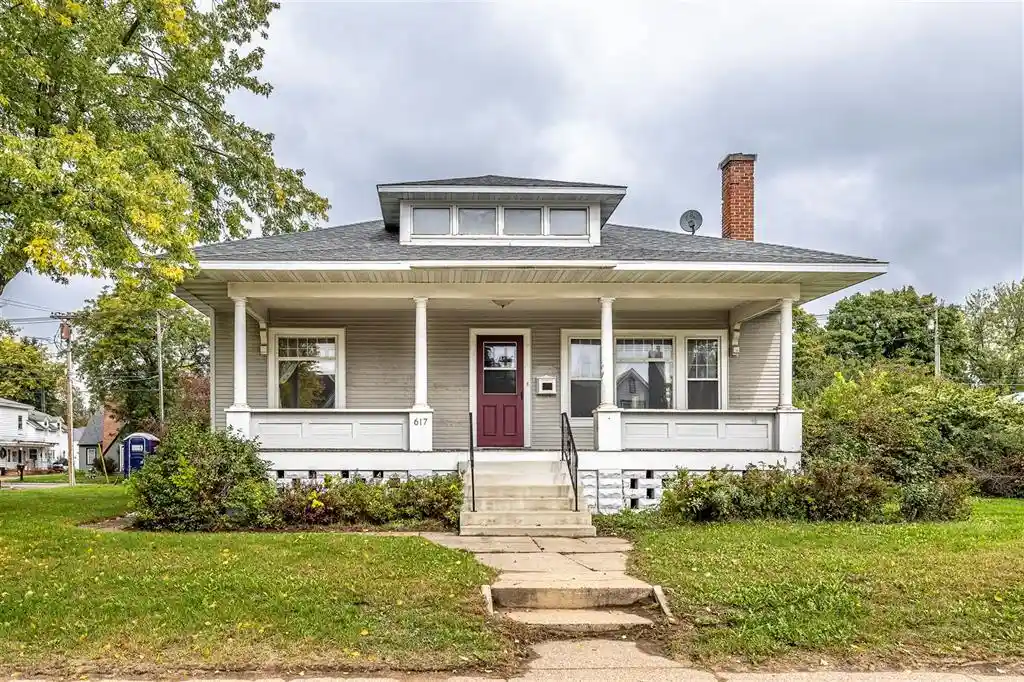 Photo 1 of Single family home for sale at 617 Main St, Black River Falls, WI 54615 | MLS# 1605614 | Listing updated on 2026-10-01