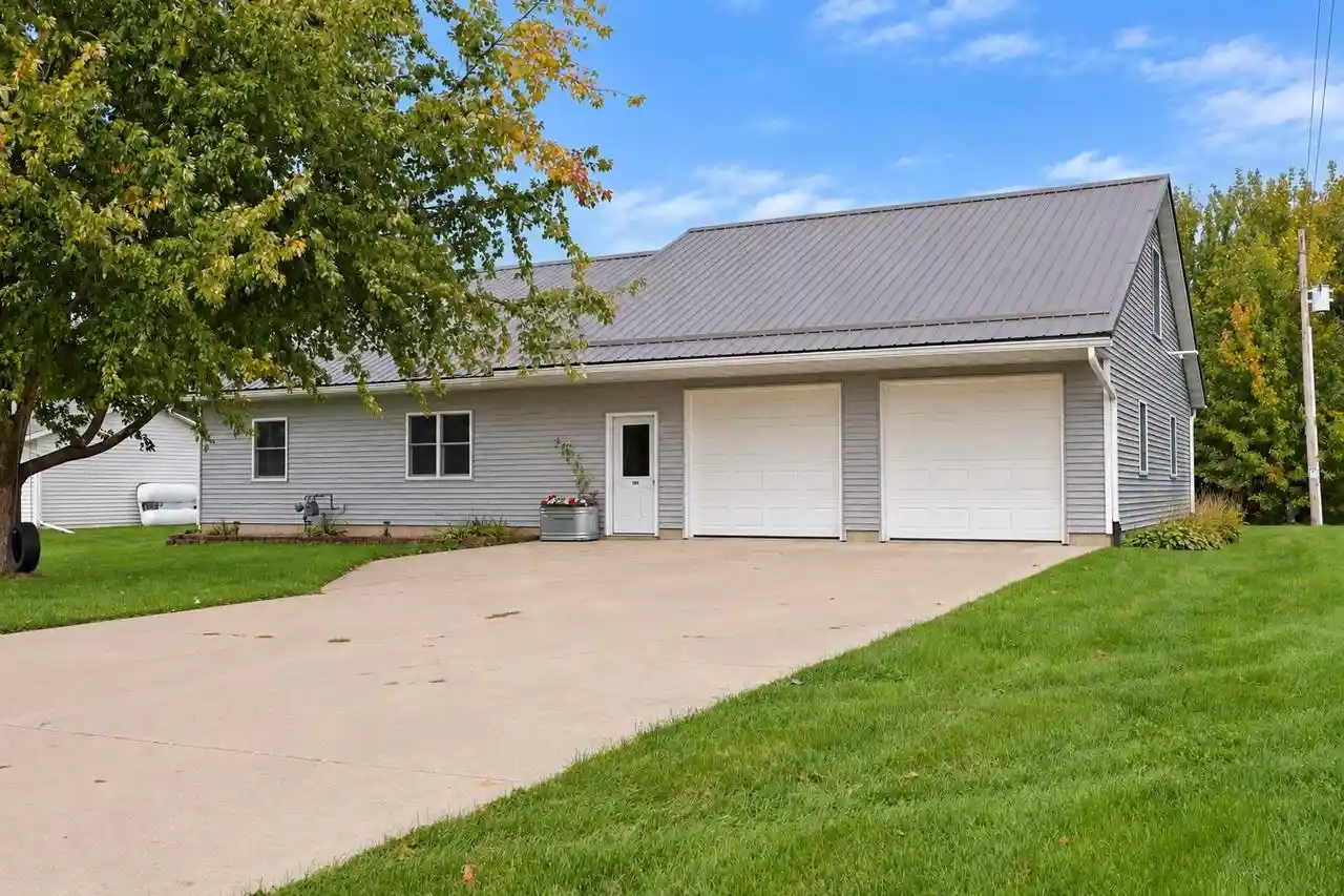 Photo 1 of Single family home for sale at 106 E North St, La Valle, WI 53941 | MLS# 2033864 | Listing updated on 2026-10-01