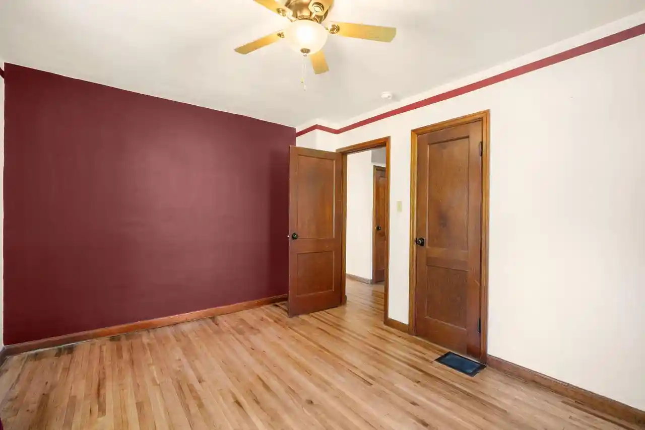 Photo 2 of Single family home for sale at 517 Cedar St, Hartford, WI 53027 | MLS# 1982978 | Listing updated on 2026-10-07