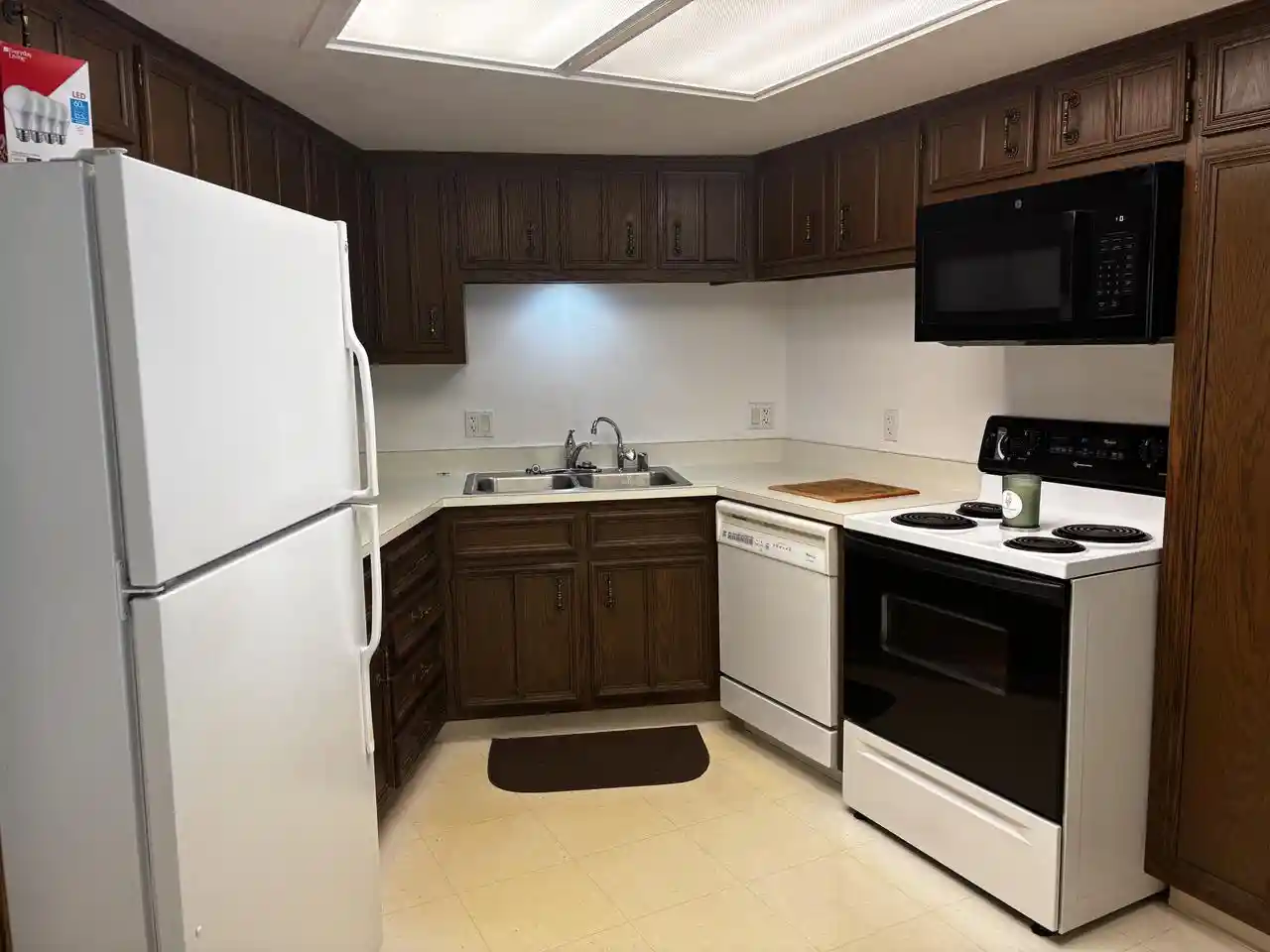 Photo 4 of Condo for sale at 333 N Lake Rd #201, Oconomowoc, WI 53066 | MLS# 1982985 | Listing updated on 2026-10-02