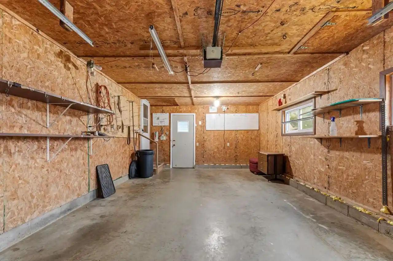 Photo 4 of Single family home for sale at 823 East St S St, Caledonia, MN 55921 | MLS# 1982994 | Listing updated on 2026-10-01