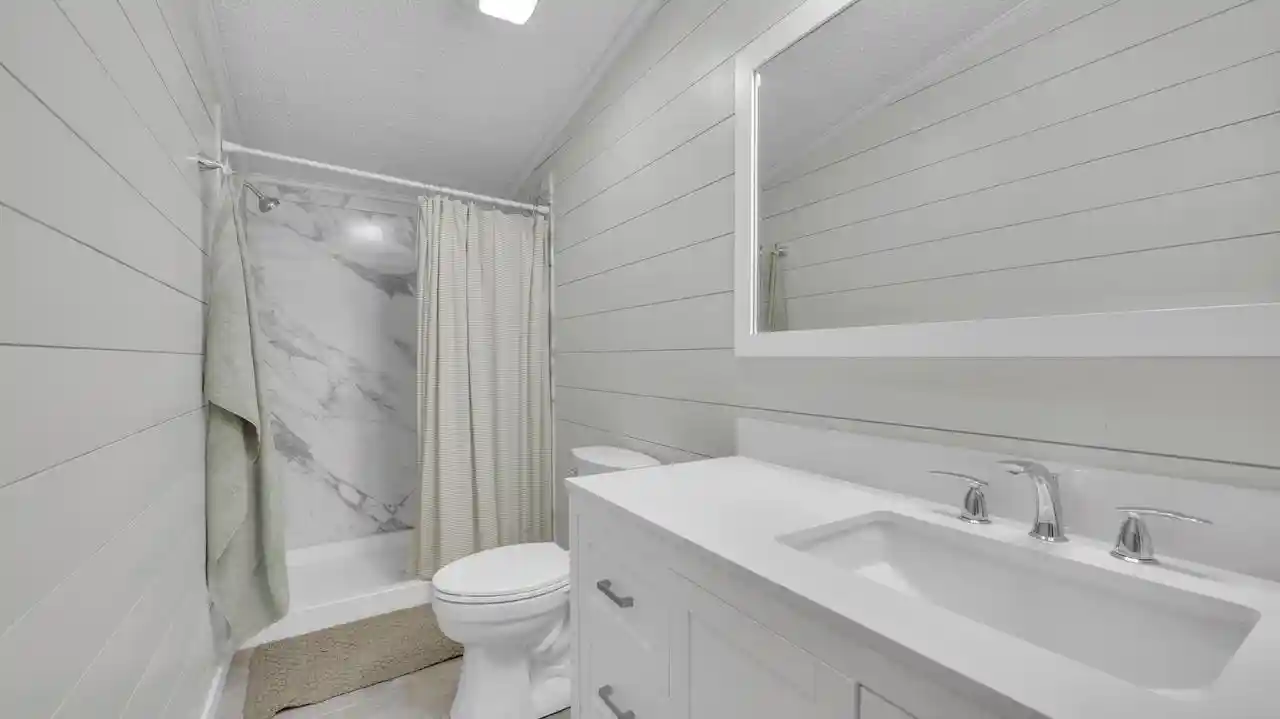 Photo 4 of Single family home for sale at 18035 County Hwy C, Valders, WI 54245 | MLS# 1982997 | Listing updated on 2026-10-05