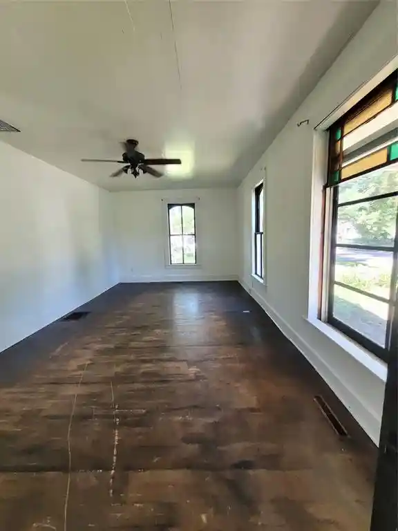 Photo 3 of Single family home for sale at 104 Court St, Neillsville, WI 54456 | MLS# 1605568 | Listing updated on 2026-10-02