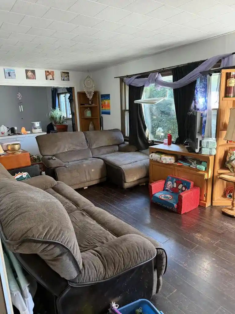 Photo 1 of Single family home for sale at 517 N Wisconsin St, Elkhorn, WI 53121 | MLS# 1983006 | Listing updated on 2026-10-21