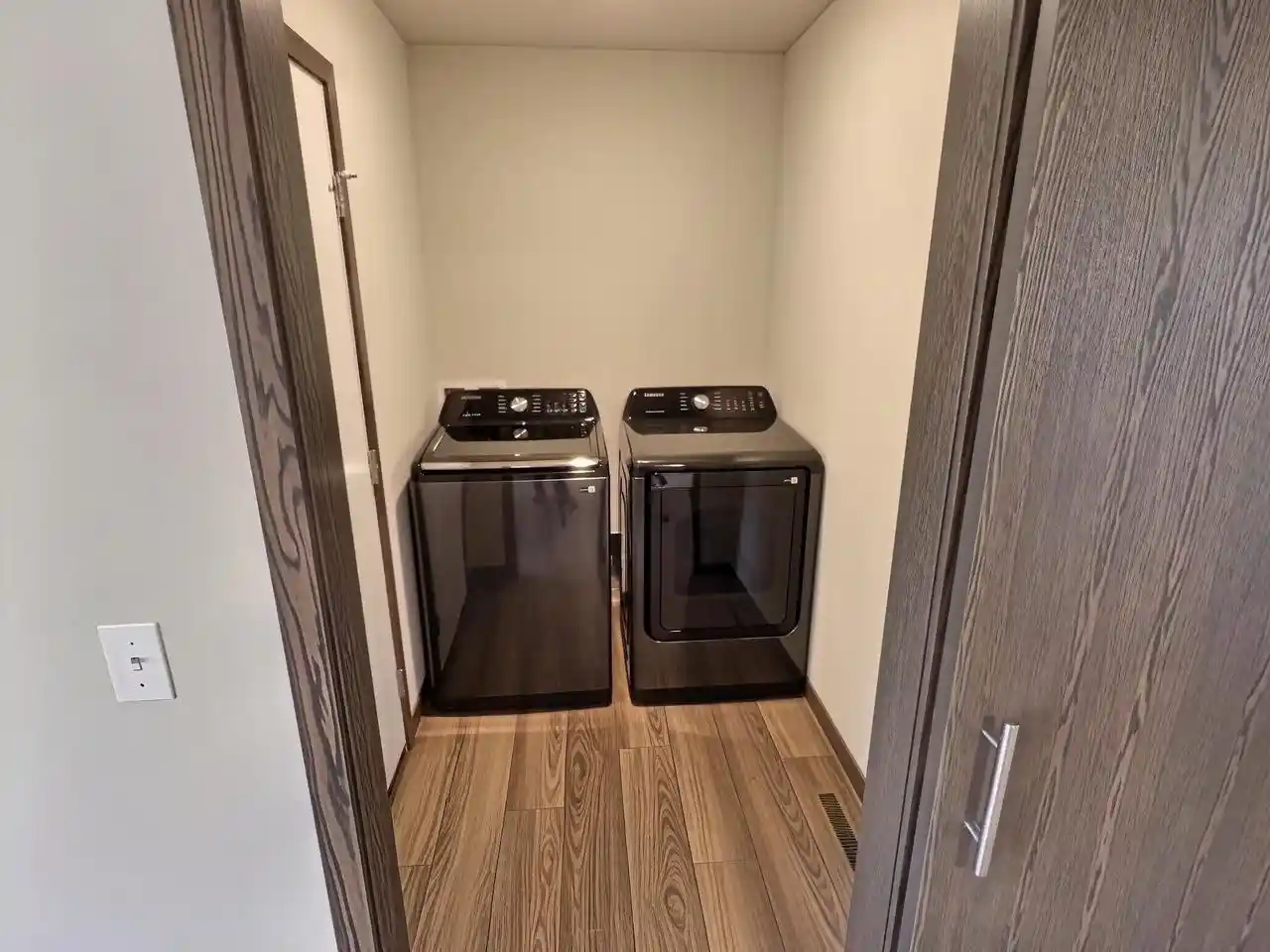 Photo 4 of Single family home for sale at 2033 Handel St, Black Earth, WI 53515 | MLS# 2033880 | Listing updated on 2026-10-06