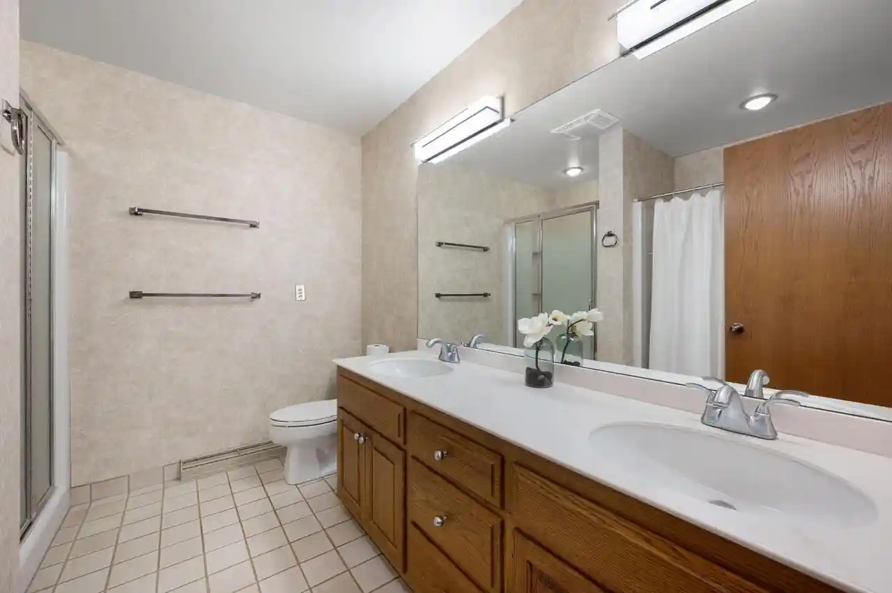Photo 3 of Condo for sale at 10104 N Gettysburg Ct, Mequon, WI 53092 | MLS# 1983020 | Listing updated on 2026-10-09