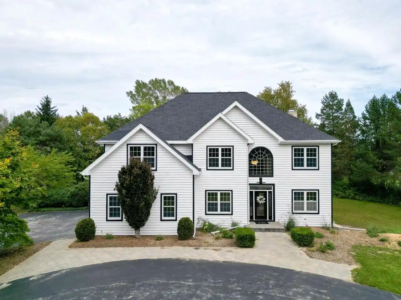Photo 1 of Single family home for sale at 3205 Limerick Ln, Sheboygan, WI 53083 | MLS# 1983026 | Listing updated on 2026-10-05