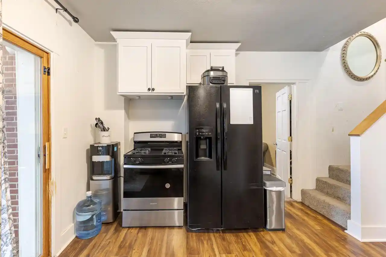 Photo 3 of Sale Pending at 1317 Farnam St, La Crosse, WI 54601 | MLS# 1983028 | Listing updated on 2026-10-03