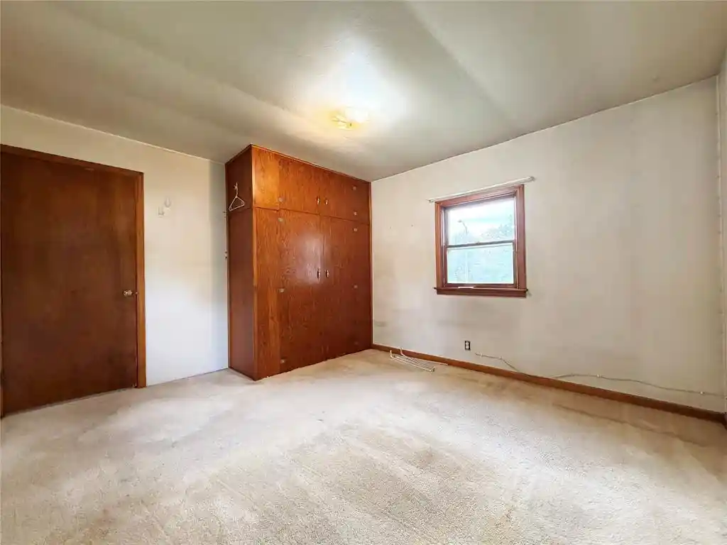 Photo 2 of Single family home for sale at 1037 E La Salle Ave, Barron, WI 54812 | MLS# 1605477 | Listing updated on 2026-10-02