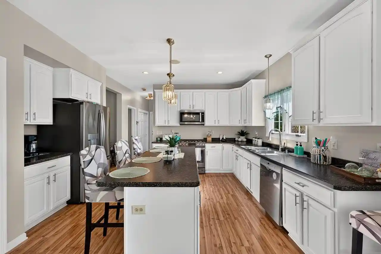 Photo 4 of Single family home for sale at 5780 Stefanie Way, Caledonia, WI 53108 | MLS# 1983047 | Listing updated on 2026-10-08