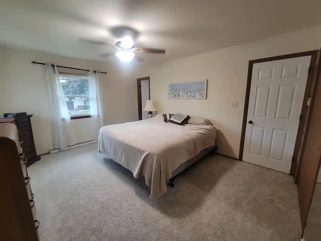 Photo 3 of Single family home for sale at 708 Kensington Rd, Neenah, WI 54956 | MLS# 50333571 | Listing updated on 2026-10-10