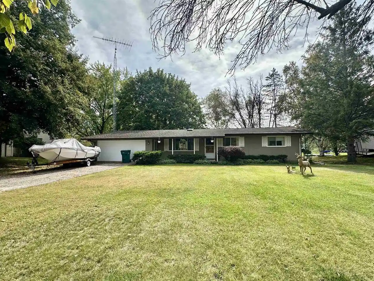 Photo 1 of Sale Pending at W3761 Orchard Ave, Green Lake, WI 54941 | MLS# 2033892 | Listing updated on 2026-10-06