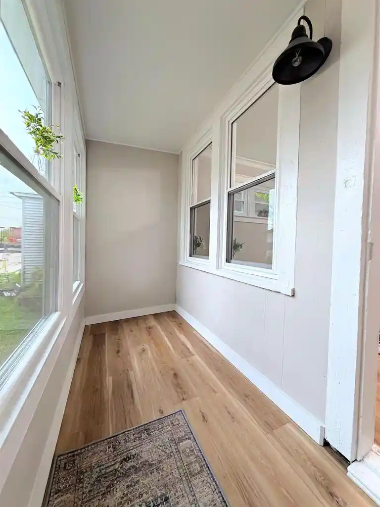 Photo 4 of Single family home for sale at 425 Monroe St, Neenah, WI 54956 | MLS# 50333657 | Listing updated on 2026-10-02