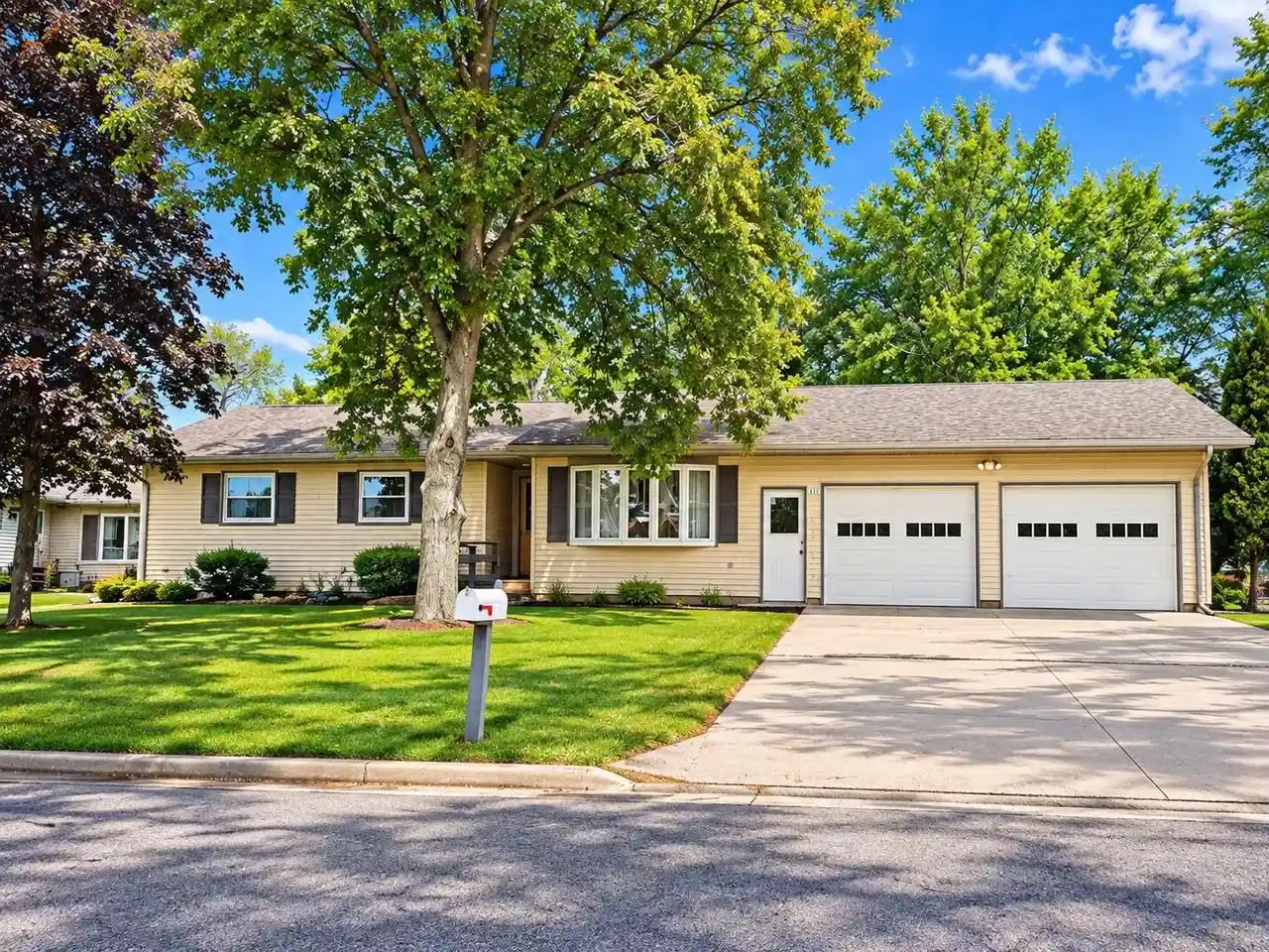 Photo 1 of Single family home for sale at 623 Sw Ceresco St, Berlin, WI 54923 | MLS# 50333663 | Listing updated on 2026-10-06