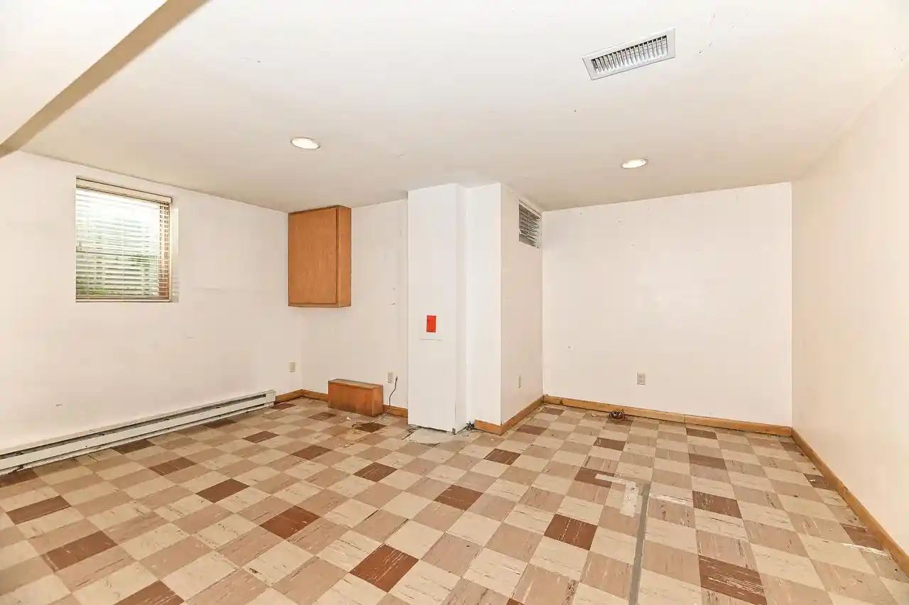 Photo 4 of Single family home for sale at 3852 S 5th Street, Milwaukee, WI 53207 | MLS# 1983062 | Listing updated on 2026-10-05