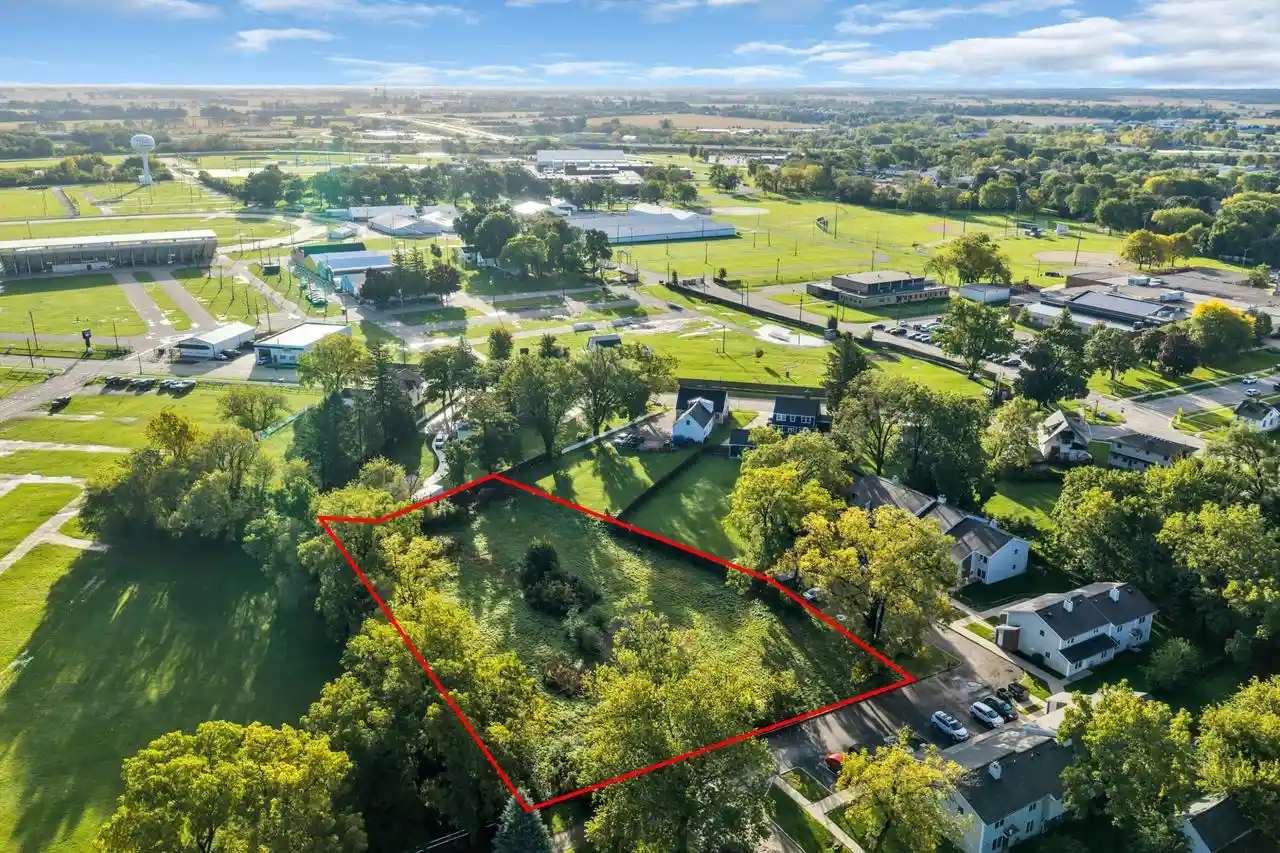 Photo 1 of Land for sale at 216 E Jefferson St, Elkhorn, WI 53121 | MLS# 1983066 | Listing updated on 2026-10-02
