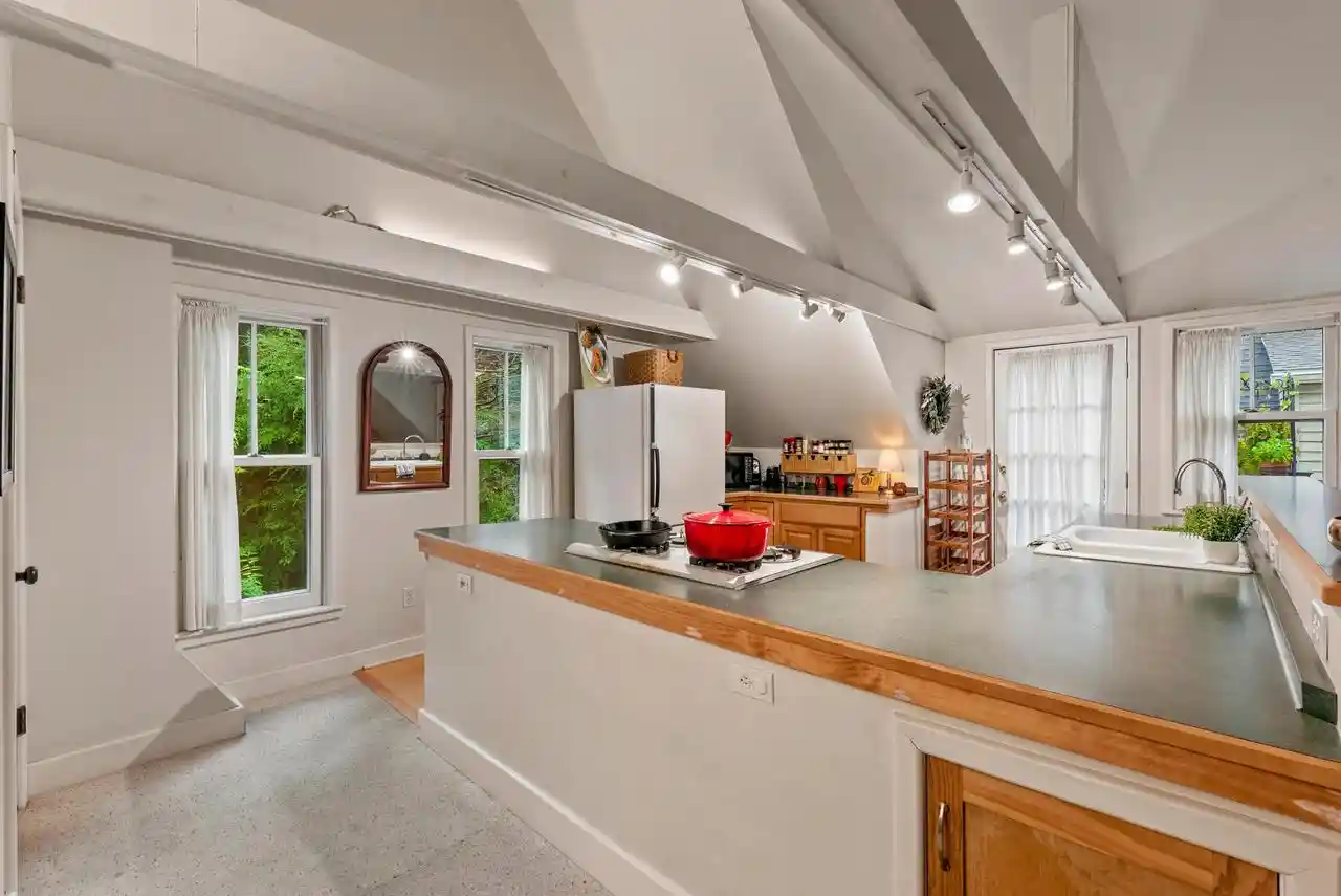 Photo 1 of Single family home for sale at 134 E Vine St, Milwaukee, WI 53212 | MLS# 1983078 | Listing updated on 2026-10-06