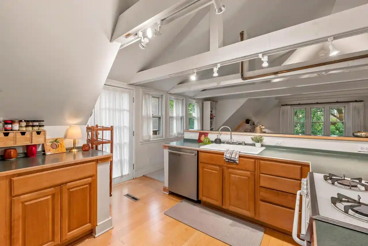 Photo 3 of Single family home for sale at 134 E Vine St, Milwaukee, WI 53212 | MLS# 1983078 | Listing updated on 2026-10-06