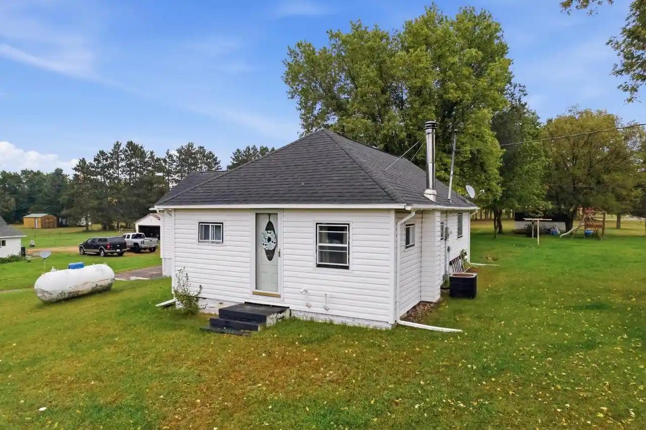 Photo 1 of Single family home for sale at 5840 State Hwy 27, Sparta, WI 54656 | MLS# 1983081 | Listing updated on 2026-10-06
