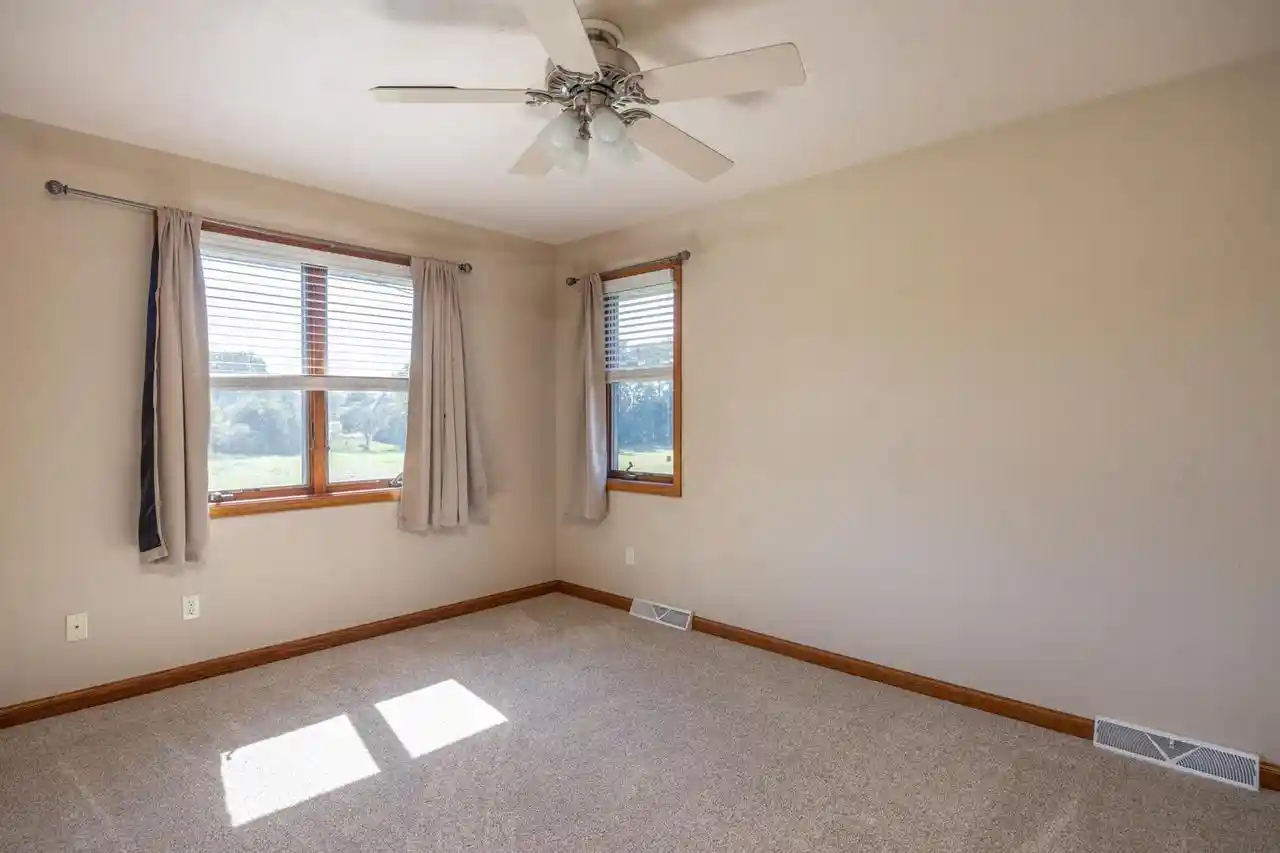 Listing Photo 5 - Condo for sale in building located at 1315 Cherry St, Kaukauna, WI 54130