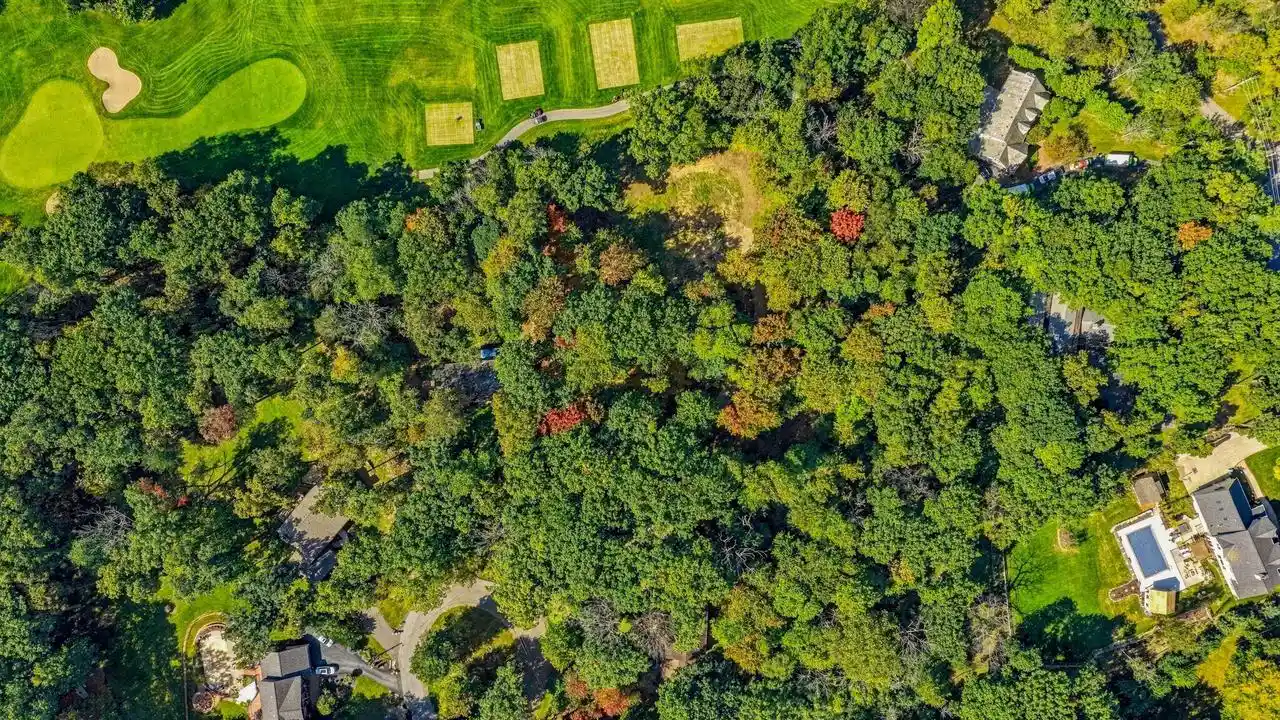Photo 2 of Land for sale at N67w31186 Chenequa Cir, Hartland, WI 53029 | MLS# 1983088 | Listing updated on 2026-10-07
