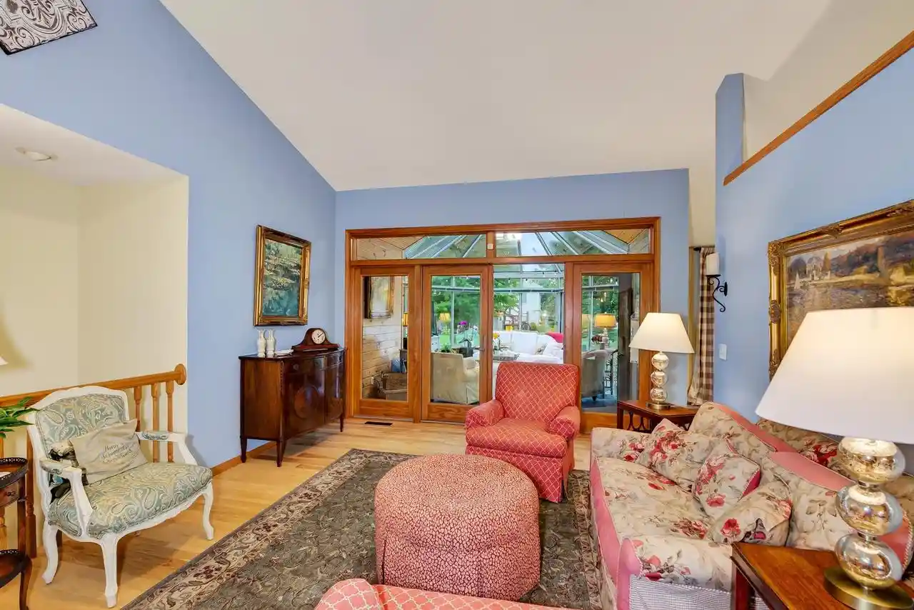 Photo 4 of Single family home for sale at 719 Weald Brg Rd, Cottage Grove, WI 53527 | MLS# 2033907 | Listing updated on 2026-10-06