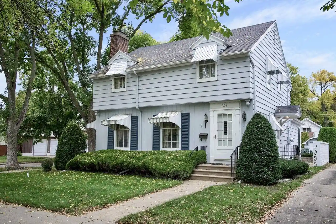 Photo 1 of Sale Pending at 928 11th Street W St, Winona, MN 55987 | MLS# 1983110 | Listing updated on 2026-10-08