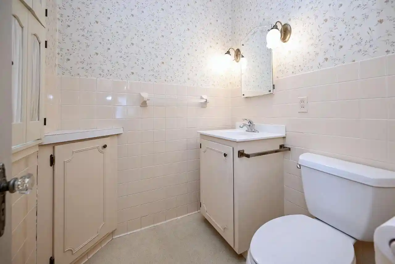 Photo 2 of Sale Pending at 928 11th Street W St, Winona, MN 55987 | MLS# 1983110 | Listing updated on 2026-10-08