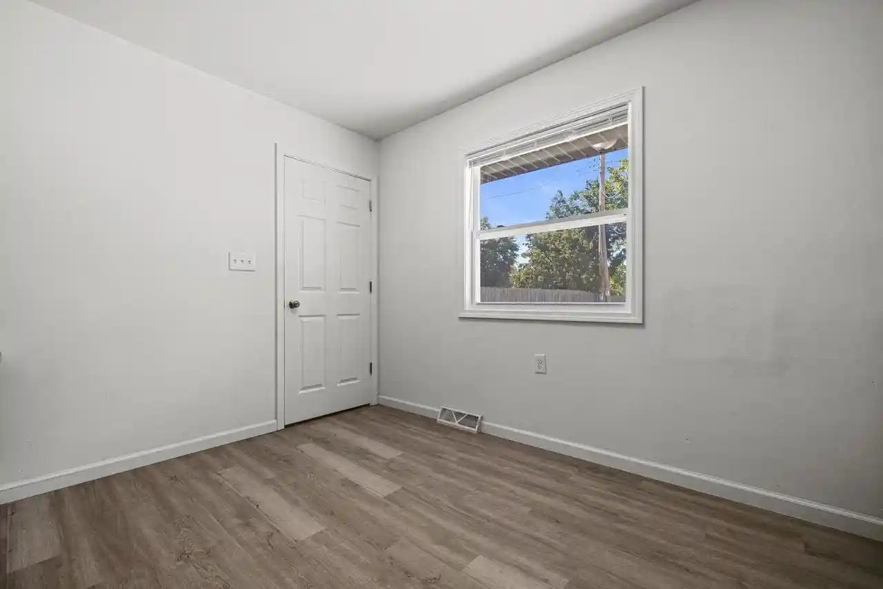 Photo 1 of Single family home for sale at 1652 19th Avenue, Kenosha, WI 53140 | MLS# 1983111 | Listing updated on 2026-10-02