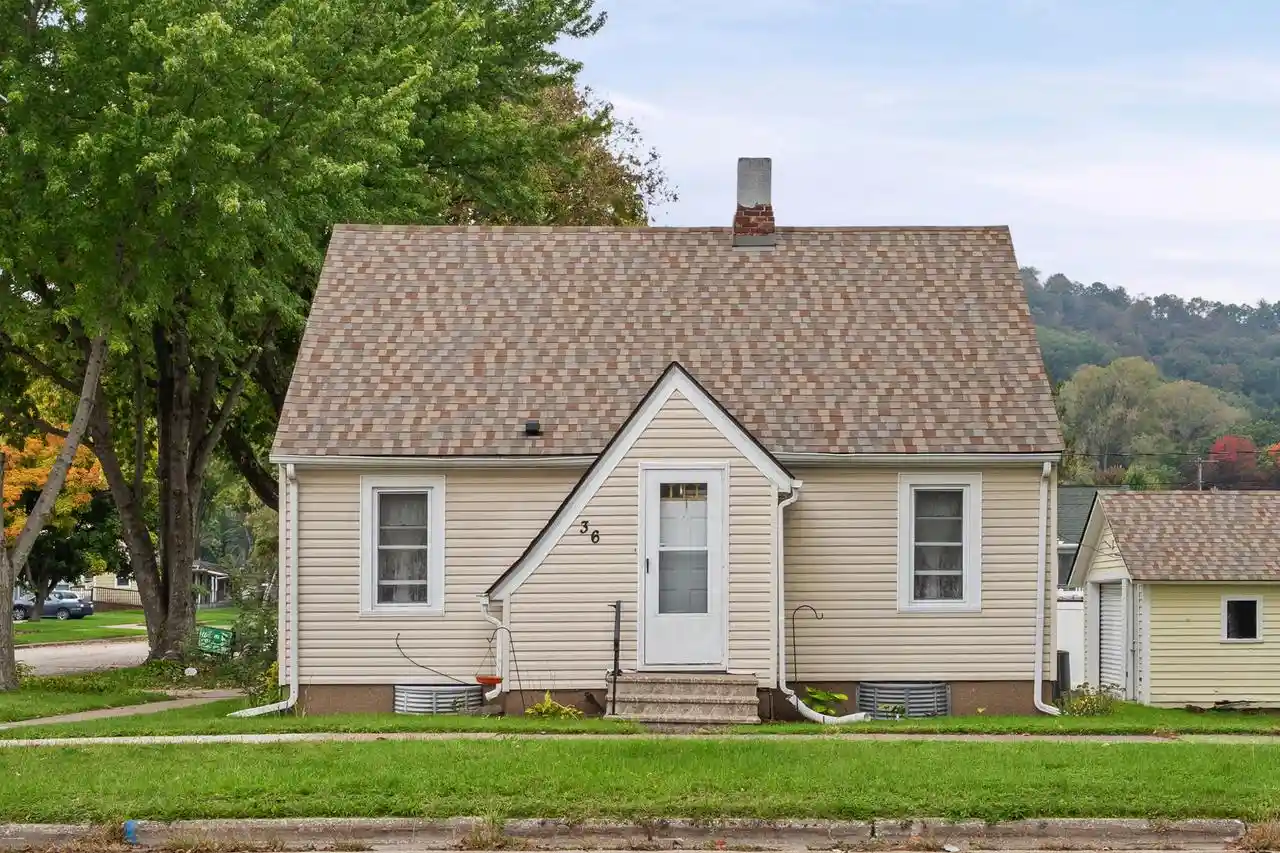 Photo 1 of Single family home for sale at 36 Elm St S St, La Crescent, MN 55947 | MLS# 1983116 | Listing updated on 2026-10-06