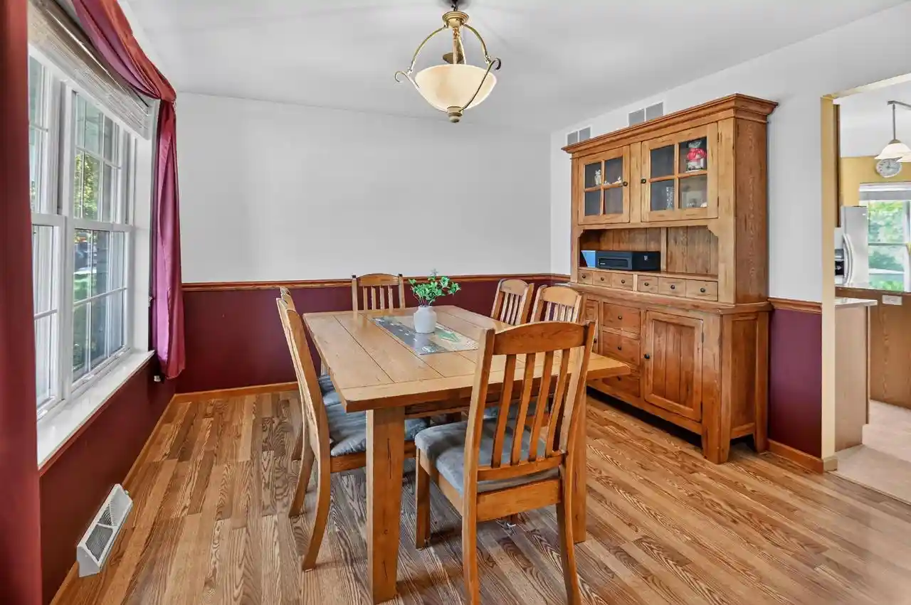 Photo 4 of Single family home for sale at 311 Springview Dr, Marshall, WI 53559 | MLS# 2033913 | Listing updated on 2026-10-09