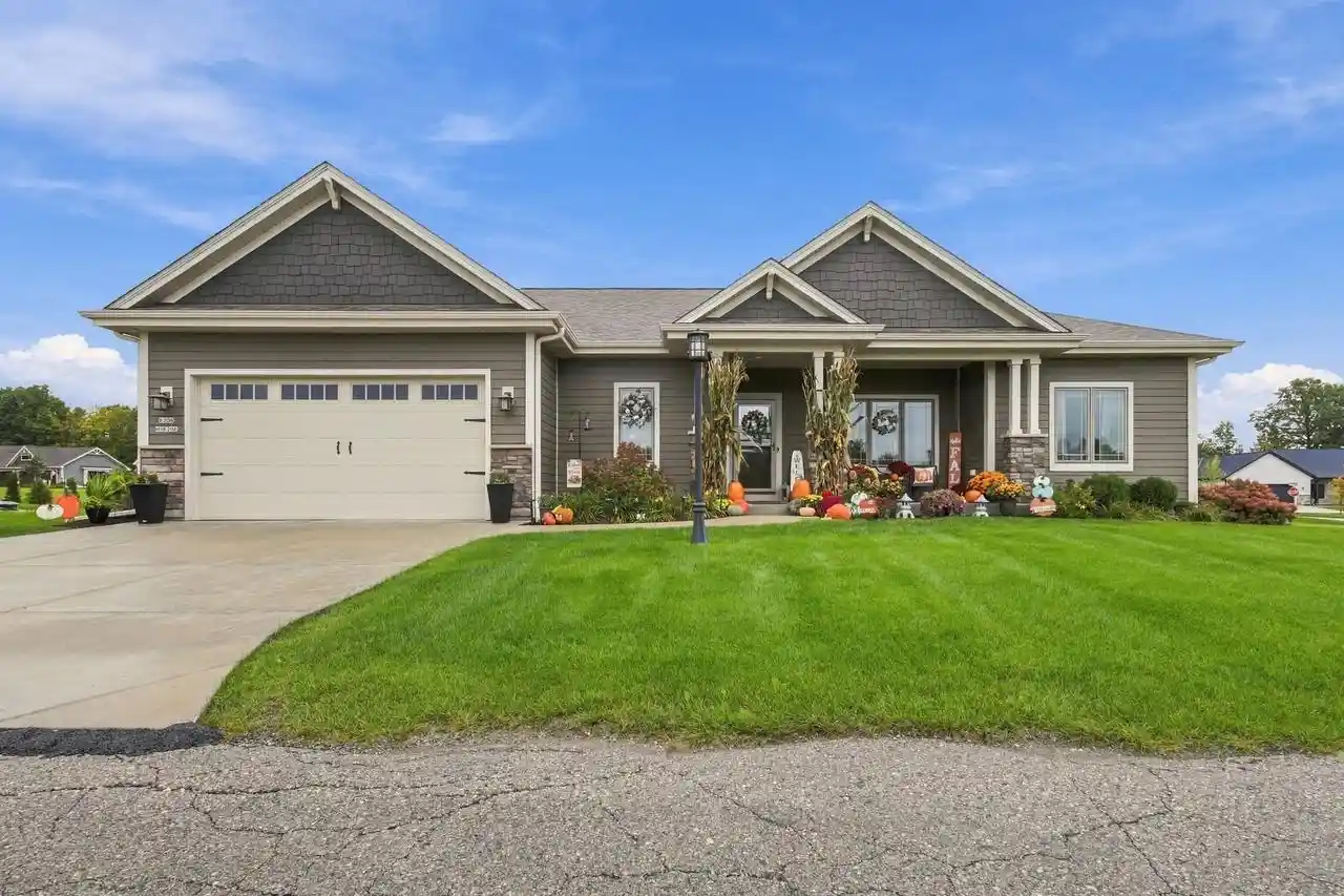 Photo 1 of Single family home for sale at W208n16296 Renee Way, Jackson, WI 53037 | MLS# 1983118 | Listing updated on 2026-10-02