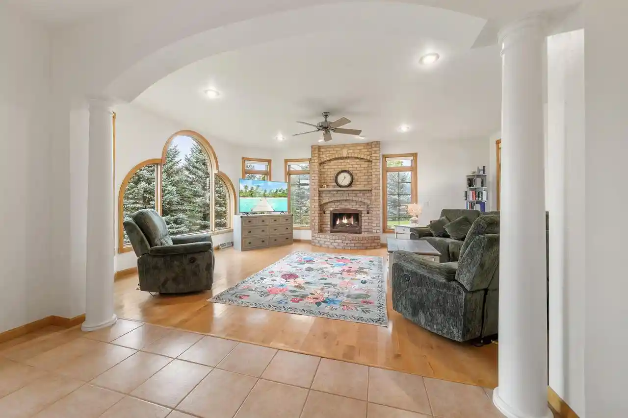 Photo 3 of Single family home for sale at 4140 Gemstone Trl, Green Bay, WI 54311 | MLS# 50333695 | Listing updated on 2026-10-02