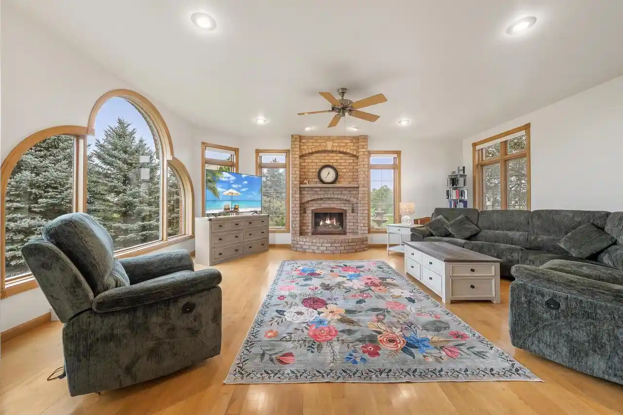 Photo 4 of Single family home for sale at 4140 Gemstone Trl, Green Bay, WI 54311 | MLS# 50333695 | Listing updated on 2026-10-02