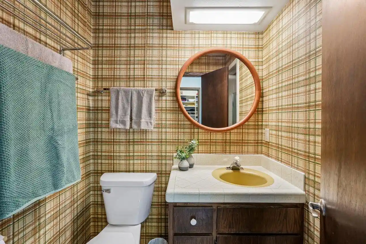 Photo 4 of Single family home for sale at N10w27434 Rolling Ridge Ct, Waukesha, WI 53188 | MLS# 1983127 | Listing updated on 2026-10-09