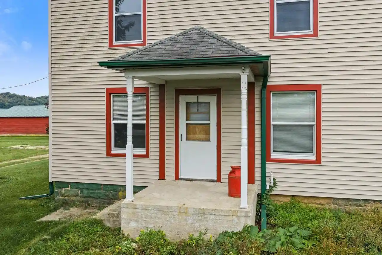 Photo 3 of Single family home for sale at S7914 Stones Pocket Rd, North Freedom, WI 53951 | MLS# 2033918 | Listing updated on 2026-10-05