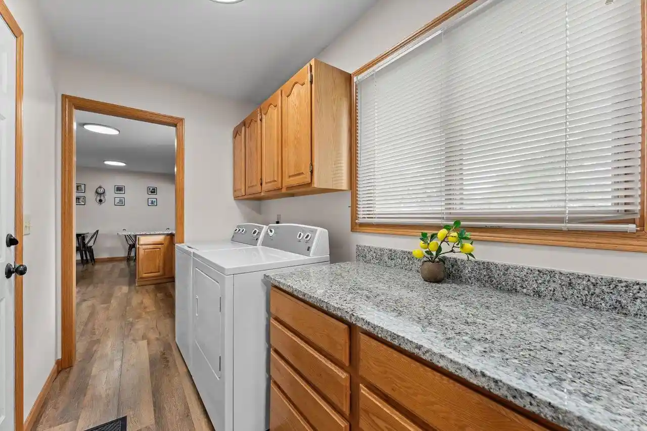Photo 3 of Single family home for sale at 911 19th Street, Reedsburg, WI 53959 | MLS# 2033917 | Listing updated on 2026-10-02