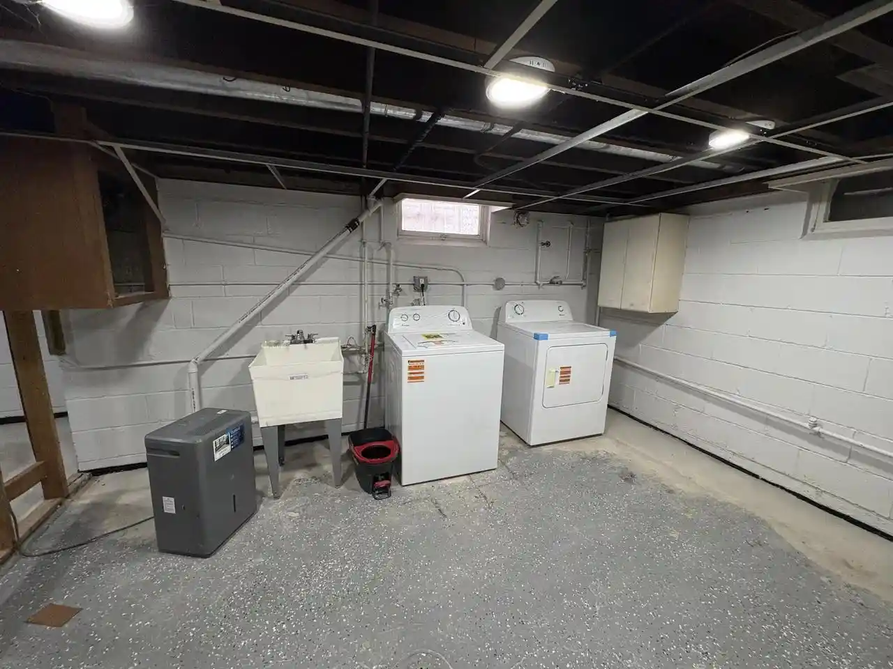 Photo 4 of Single family home for sale at 1017 E Pearson St, Milwaukee, WI 53202 | MLS# 1983138 | Listing updated on 2026-10-09